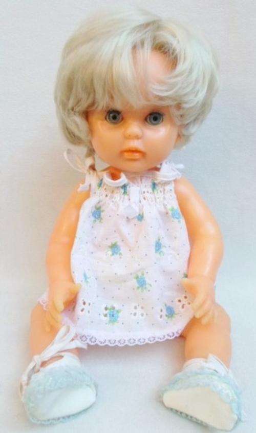 A LOVELY FIRST LOVE DRINK AND WET DOLL!!