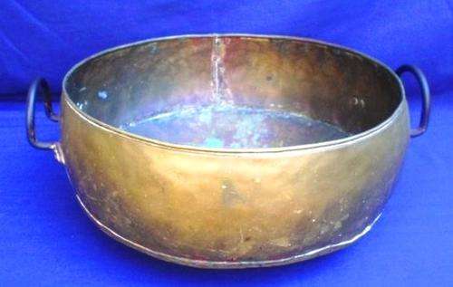 AWESOME VERY LARGE, DEEP VINTAGE BRASS POT!!