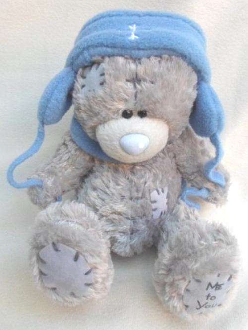 A  SWEET TATTY TEDDY  (ME TO YOU) IN HIS WINTER HAT AND SCARF!!