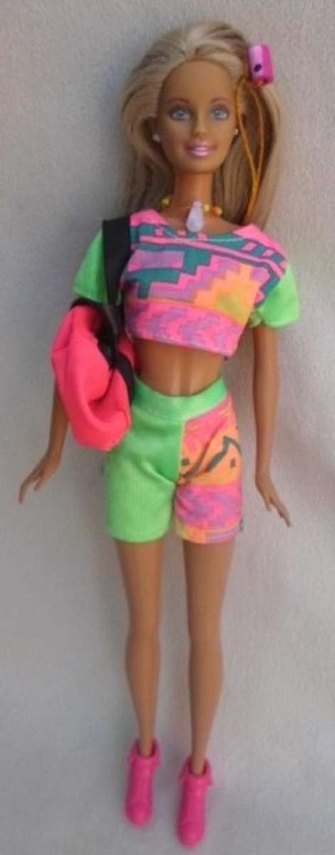 STUNNING 1998 TANNED CALI GIRL MATTEL BARBIE WITH ORIGINAL JEWELLERY!!