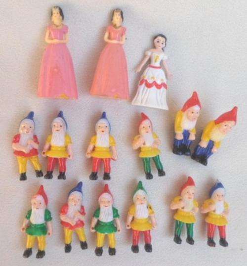 HARD PLASTIC CAKE TOPPINGS/DISPLAY - TWO SNOW WHITES, A CINDERELLA AND TWELVE DWARFS!!
