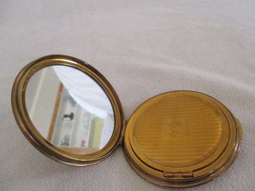 FOR KERINA ONLY - VERY PRETTY VINTAGE STRATTON, ENGLAND POWDER COMPACT WITH HAND PAINTED FOXGLOVES