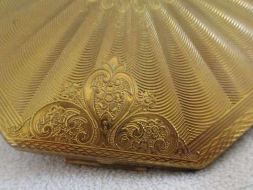 FOR KERINA ONLY - VERY DECORATIVE AND UNUSUAL POWDER COMPACT - MADE IN ENGLAND - LARGER SIZE