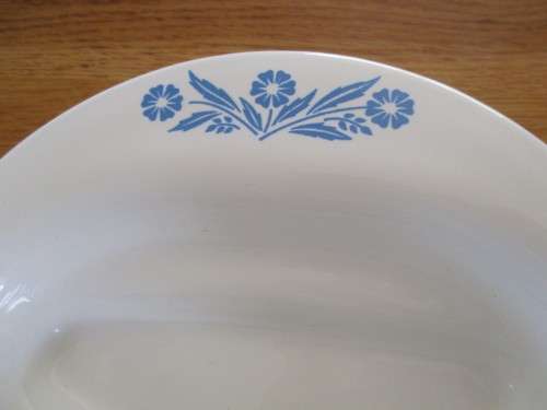 SUPER RARE - LARGE CORNING WARE ROASTING PAN/PLATTER IN PERFECT CONDITION - BLUE CORNFLOWER DESIGN