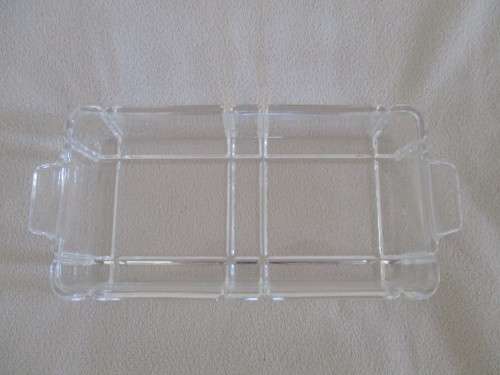 AN UNUSUAL RECTANGULAR BON BON DISH IN GREAT CONDITION
