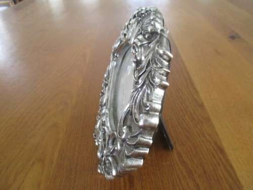 LOVELY ART NOUVEAU STYLE SILVER METAL PHOTO FRAME - PERFECT CONDITION