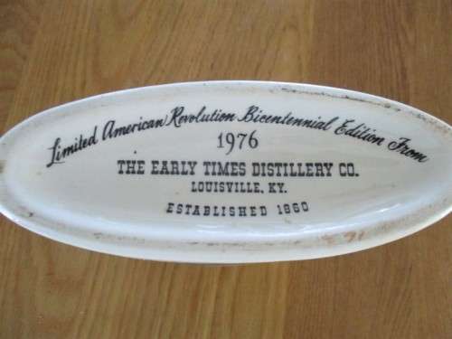 VINTAGE 1976 LIMITED EDITION - AMERICAN REVOLUTION BICENTENNIAL PORCELAIN BOURBON BOTTLE