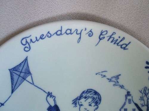 LIMITED EDITION VINTAGE 1973 ZENITH DELFT BLUE, HOLLAND BIRTHDAY PLATE - TUESDAY`S CHILD (BOY)