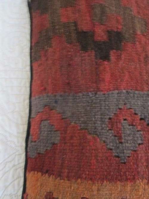 A BEAUTIFUL VINTAGE KELIM/KILIM CUSHION