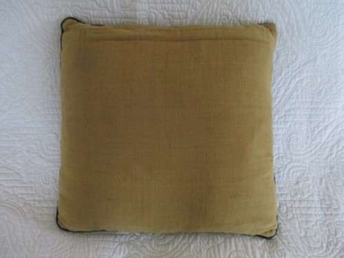 A BEAUTIFUL VINTAGE KELIM/KILIM CUSHION