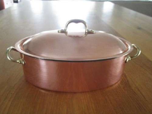 RARE VINTAGE BONGUSTO, ITALY COPPER LIDDED CASSEROLE DISH WITH BRASS HANDLES - GREAT CONDITION