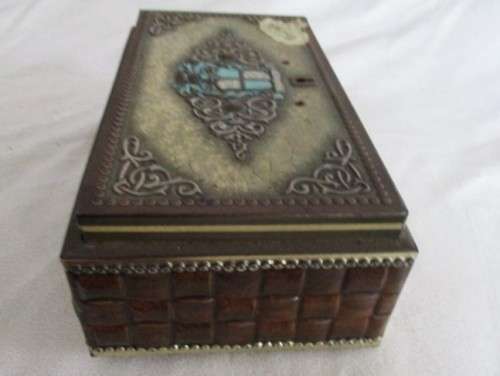 ANTIQUE 1920`S/30`s TURNWRIGHTS `CASH BOX` TOFFEE TIN IN SURPRISINGLY GOOD CONDITION