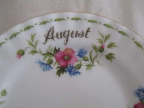 ROYAL ALBERT FLOWERS OF THE MONTH PLATE - AUGUST, POPPY DESIGN
