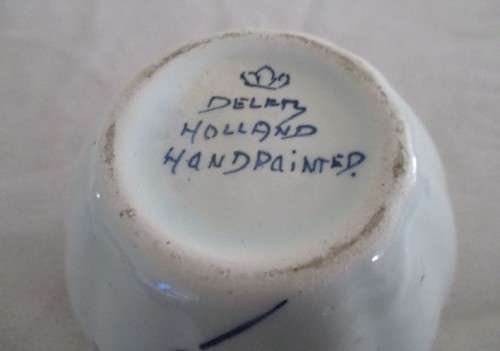 THREE SMALL DELFT COLLECTABLES