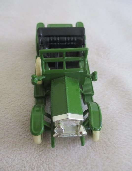 LLEDO DIECAST- BBC HOUSE OF ELIOTT `DAYS GONE` MODEL T - MINT IN BOX