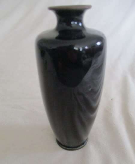 VINTAGE CLOISONNE VASE WITH DELICATE FLOWERS - 15CM TALL