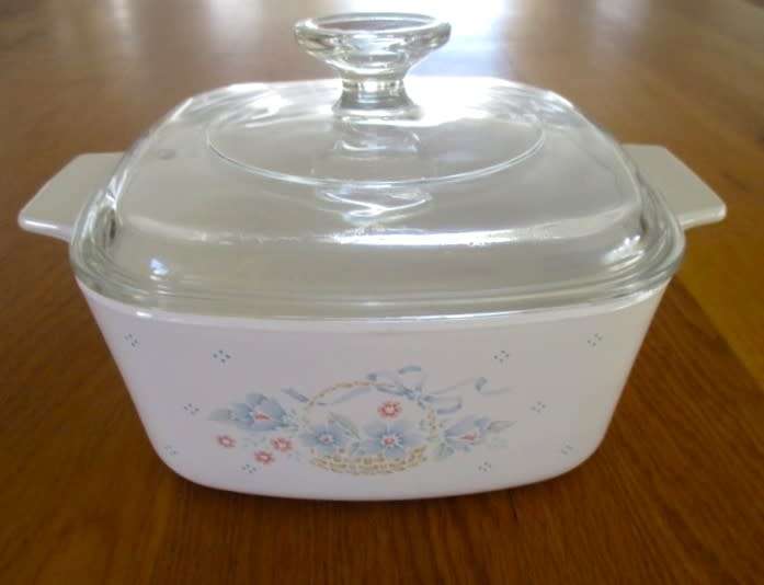 LIDDED CORNING WARE/CORNINGWARE DISH - COUNTRY CORNFLOWER
