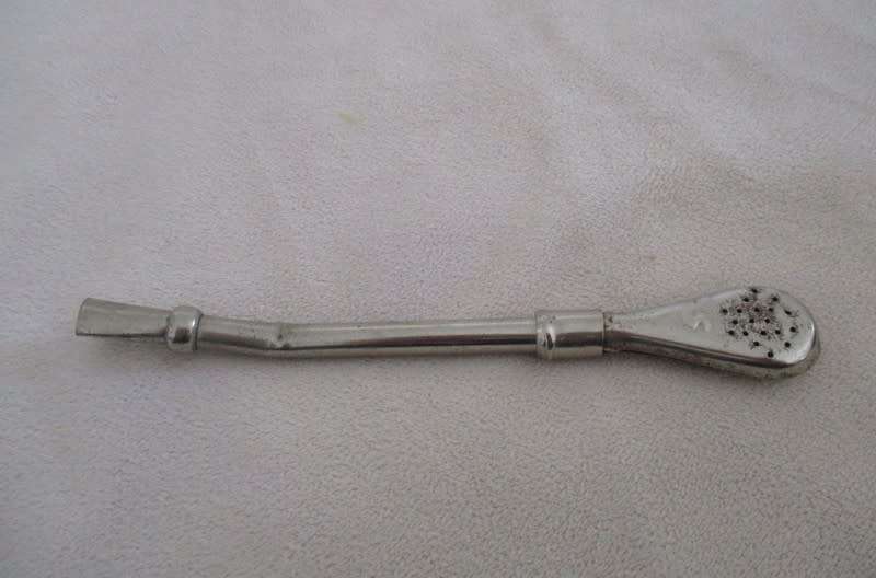 VINTAGE SOUTH AMERICAN YERBA MATE GOURD AND BOMBILLA PLUS A BAG OF YERBA MATE TEA!