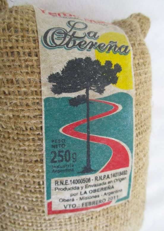 VINTAGE SOUTH AMERICAN YERBA MATE GOURD AND BOMBILLA PLUS A BAG OF YERBA MATE TEA!