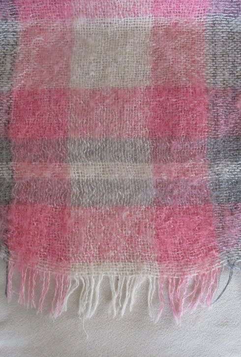 VERY LARGE GENUINE JAN-PAUL BARNARD HAND WOVEN MOHAIR THROW - 2.03M X 1.94M (2030MM X 1940MM)