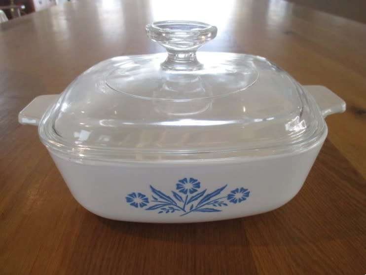 Lidded Corning Ware dish no. P-1-B (1 quart) with Blue Cornflower design - damage-free