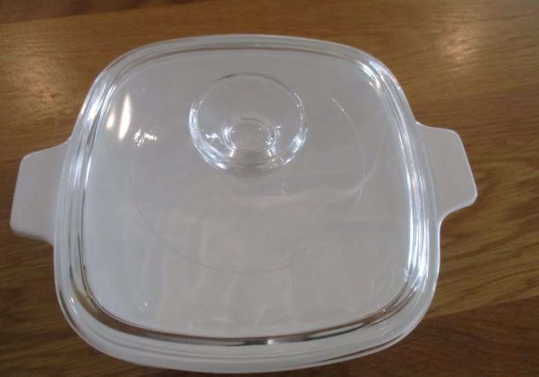 Lidded Corning Ware dish no. P-1-B (1 quart) with Blue Cornflower design - damage-free