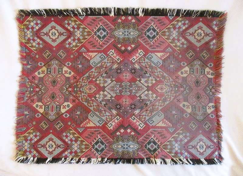 A larger quality reversable tray cloth made from woven material