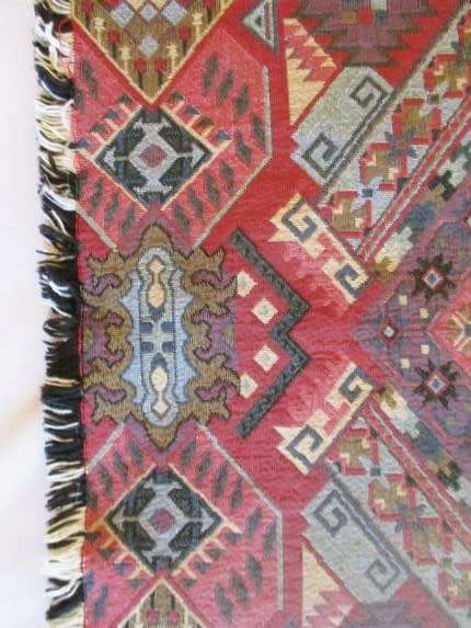 A larger quality reversable tray cloth made from woven material