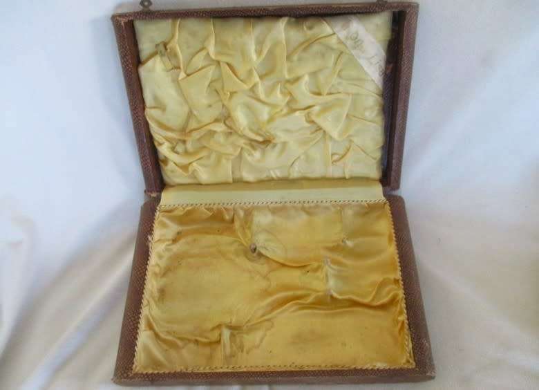 Vintage/antique hand painted enamel four piece Mona Lisa vanity brush set in original box