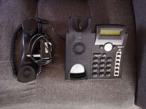Snom 300 voip phone