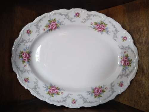 Royal Albert lunch plates 6off 24cm