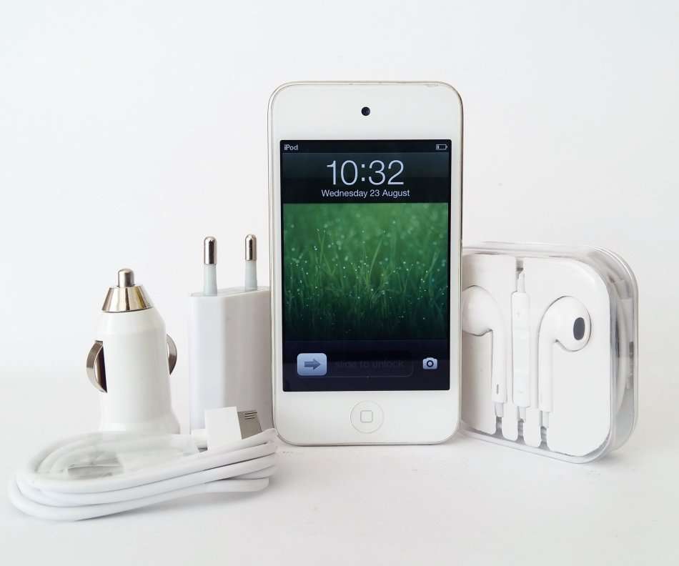 Apple | iPod Touch | 16GB Make an Offer!