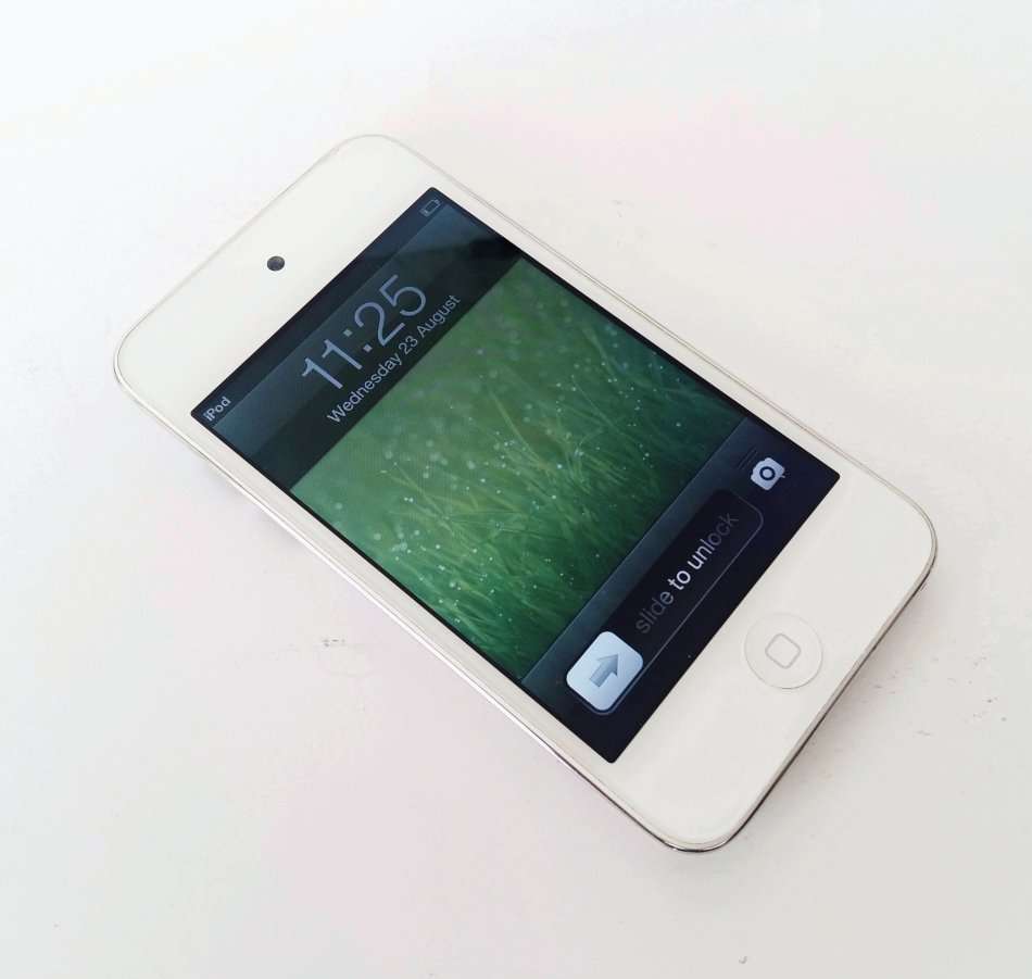 Apple | iPod Touch | 16GB Make an Offer!