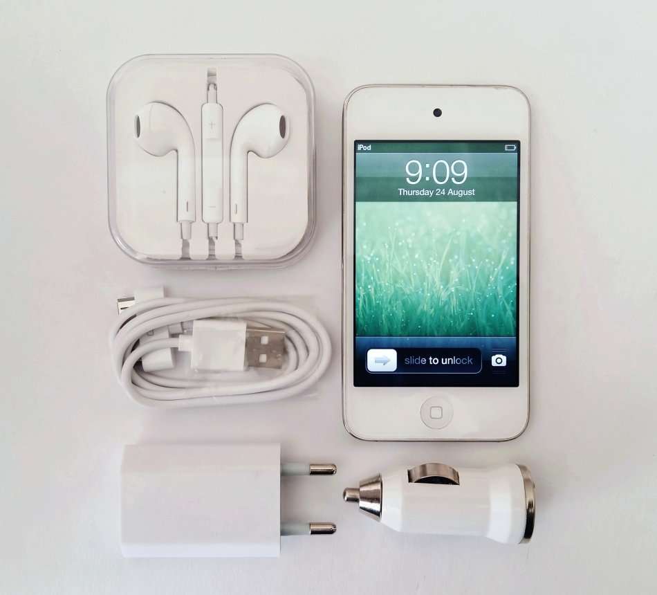 Apple | iPod Touch | 16GB Make an Offer!