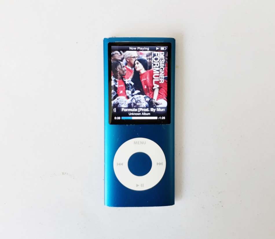 Apple iPod Nano |  16GB | Make An Offer!