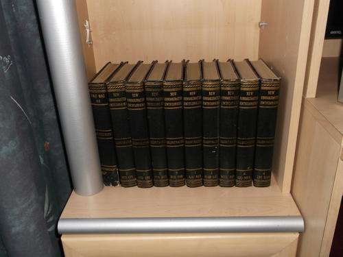CONSOLIDATED ENCYCLOPEDIA 10 VOLUMES