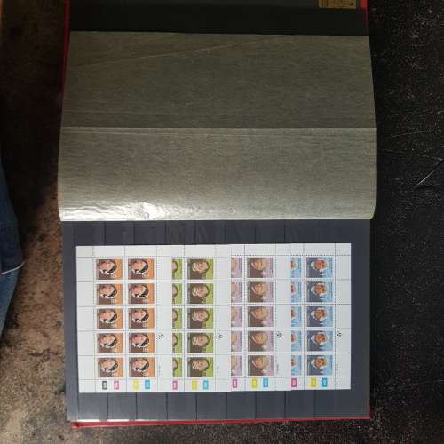 Good album with multiple HOMELANDS blocks!