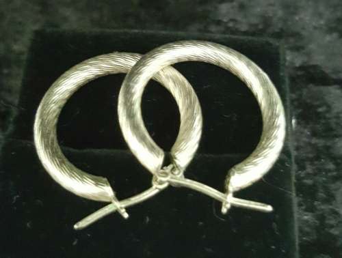 Beautiful   Earings    (925)