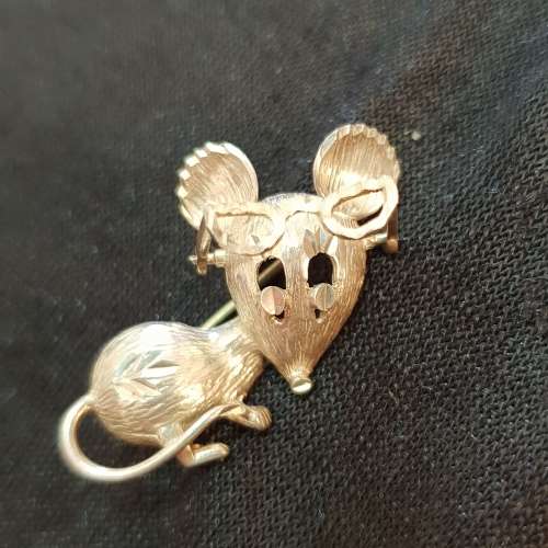 Beautiful  Silver Brooch  ( 925 silver )