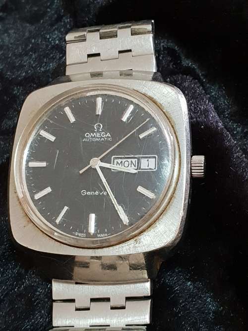 OMEGA  GENEVE AUTOMATIC  IN PROPER WORKING ORDER