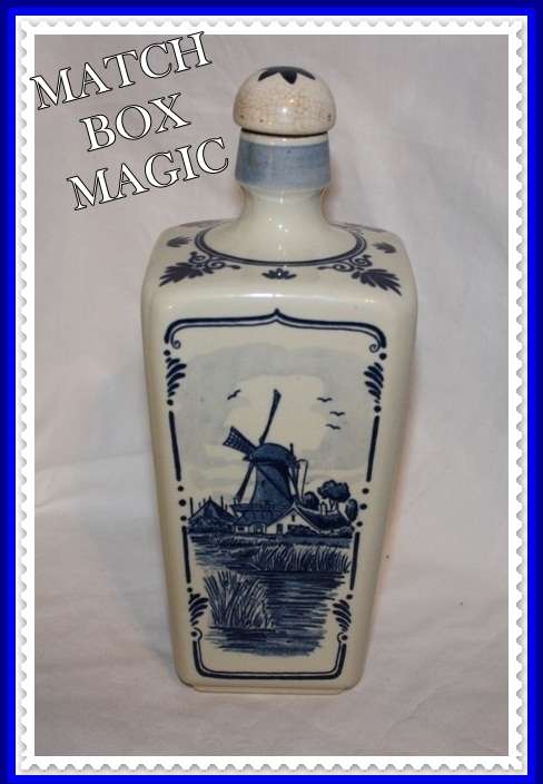 DELIGHTFUL DELFTS BLUE MADE IN HOLLAND DECANTER