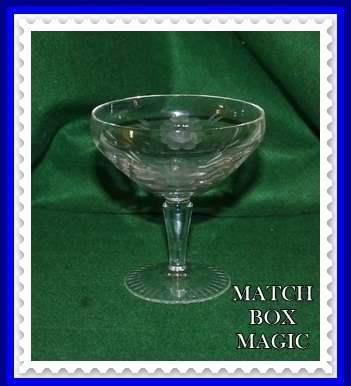 BEAUTIFUL ROSE CUT   STEMWARE GLASS