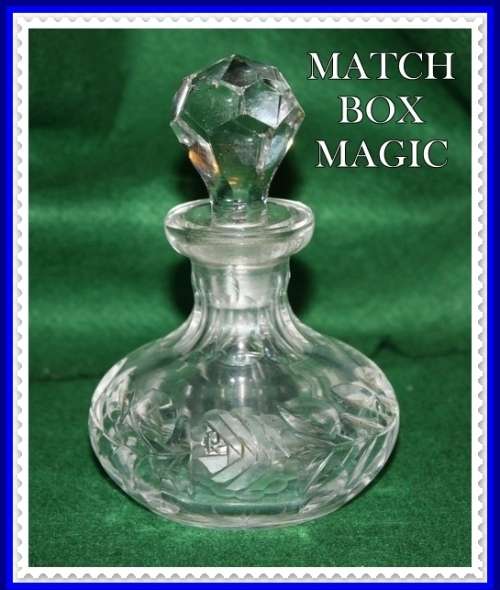 STUNNING ROSE CUT CRYSTAL GLASS SCENT BOTTLE WITH STOPPER