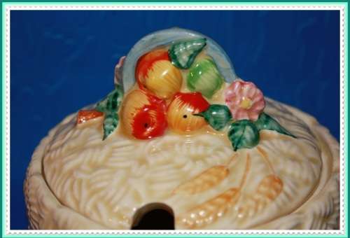 CLARICE CLIFF SUGAR BOWL   CELTIC HARVEST DESIGN, LOVELY CONDITION.