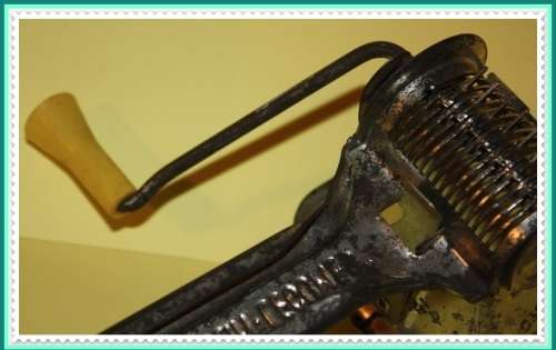 MOULI PARSMINT LEGUMES VINTAGE FOOD PROCESSOR FRANCE