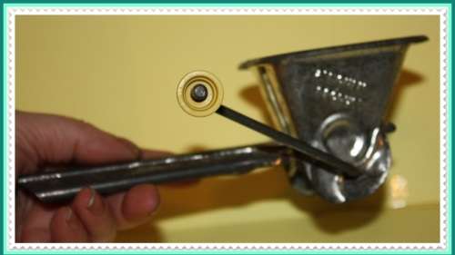 MOULI PARSMINT LEGUMES VINTAGE FOOD PROCESSOR FRANCE