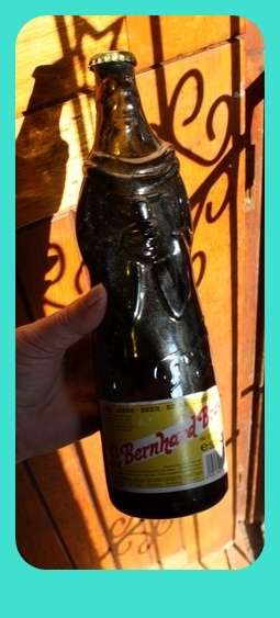 UNUSUAL BOTTLE FOR THE COLLECTOR ST BERNHARD BRAU IN THE SHAPE OF A MONK TAKE A LOOK