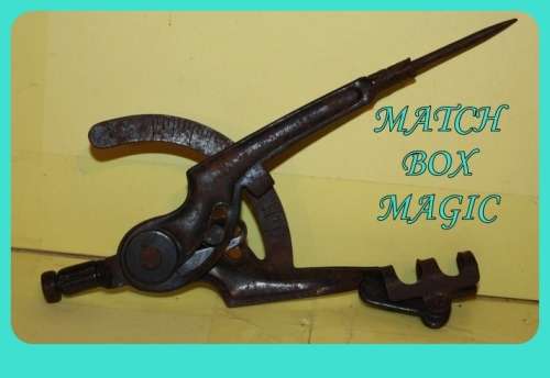 VERY OLD COMPASS MAY HAVE NAUTICAL USE ON MAPS NO MAKERS MARKS SEE PHOTOS