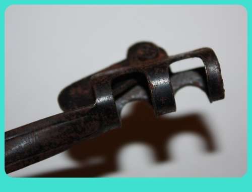 VERY OLD COMPASS MAY HAVE NAUTICAL USE ON MAPS NO MAKERS MARKS SEE PHOTOS