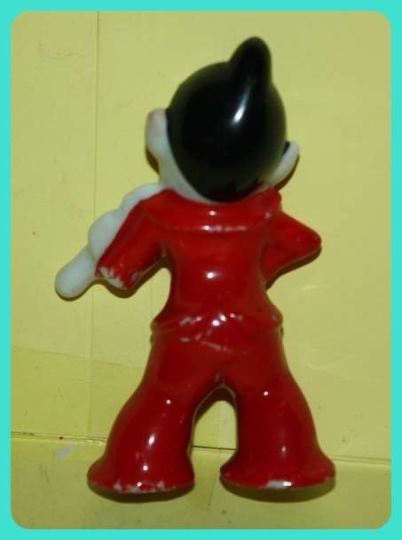 VINTAGE PIXIE DRESSED IN RED PLAYING VIOLIN